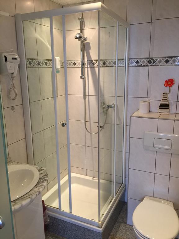 Hotel Rhein Inn Remagen Bagian luar foto
