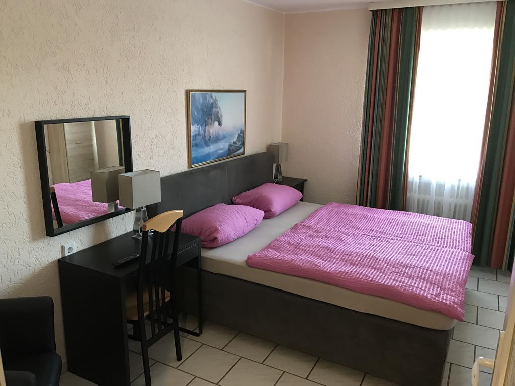 Hotel Rhein Inn Remagen Bagian luar foto