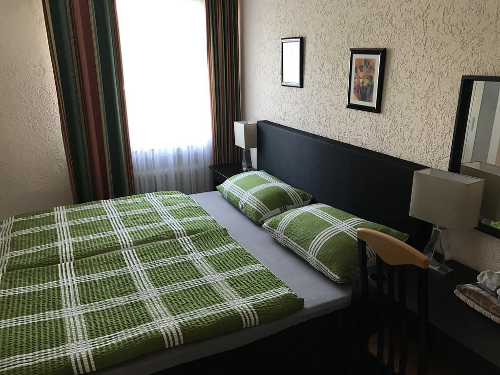Hotel Rhein Inn Remagen Bagian luar foto